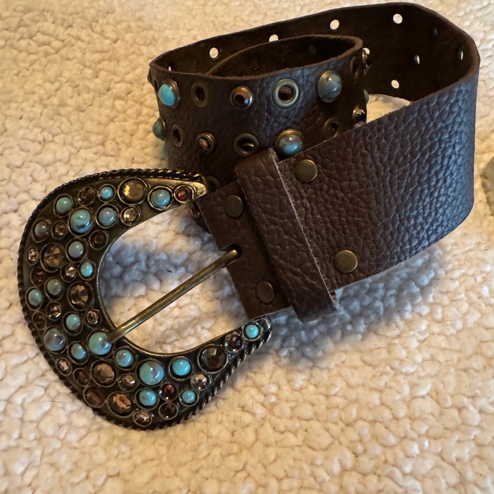 Leather belt and buckle